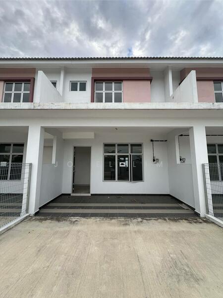 Erica West @ Meridin - 1