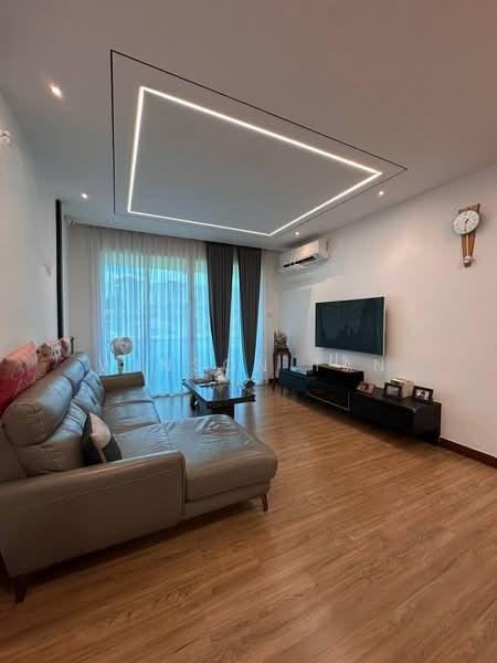 Larkin Residence - 5