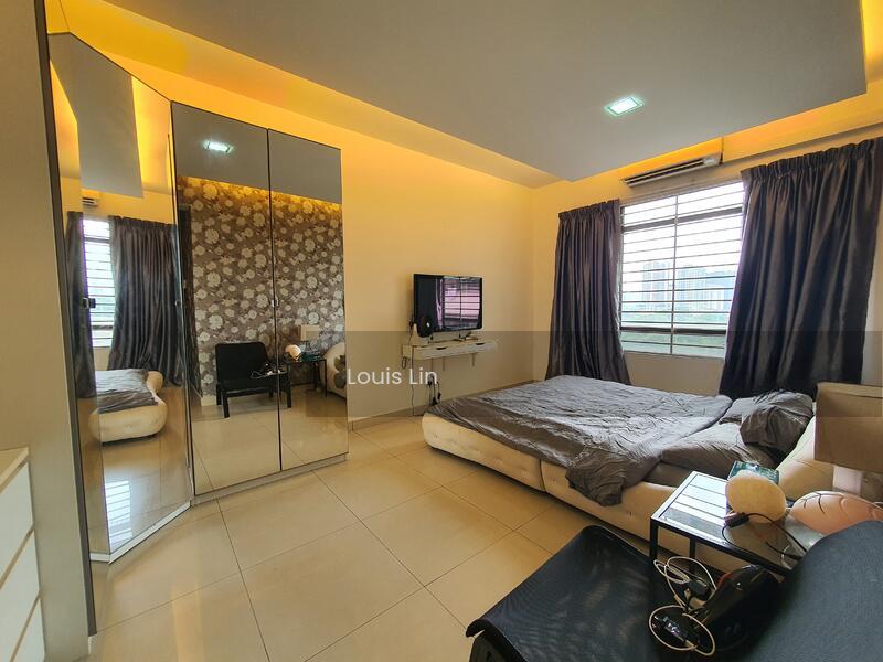 Royal Domain Sri Putramas 2 - 5