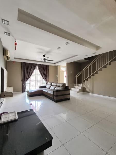 BANDAR DATO ONN , PERJIRANAN 8 (ARECA 1 & CANNA 1) FASA 2 - 1