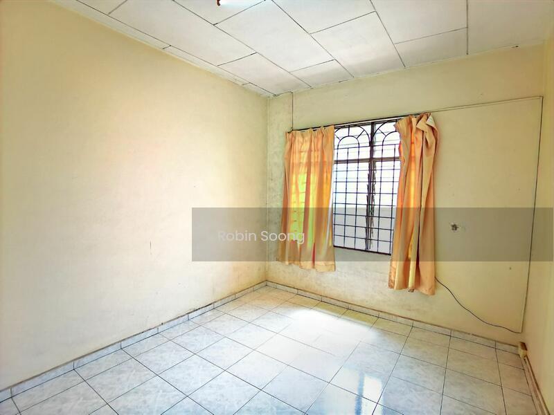 Double Storey Terrace house at Ujong Pasir/ Semabok - 4