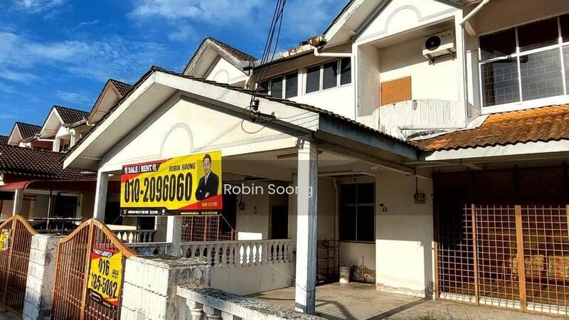 Double Storey Terrace house at Ujong Pasir/ Semabok - 1
