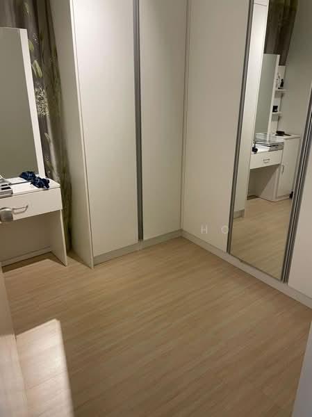Main Place Residence - 4