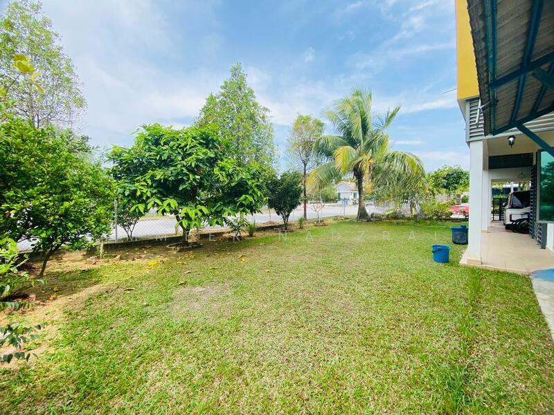 Laman Mawar, Kota Seriemas, Nilai - 4