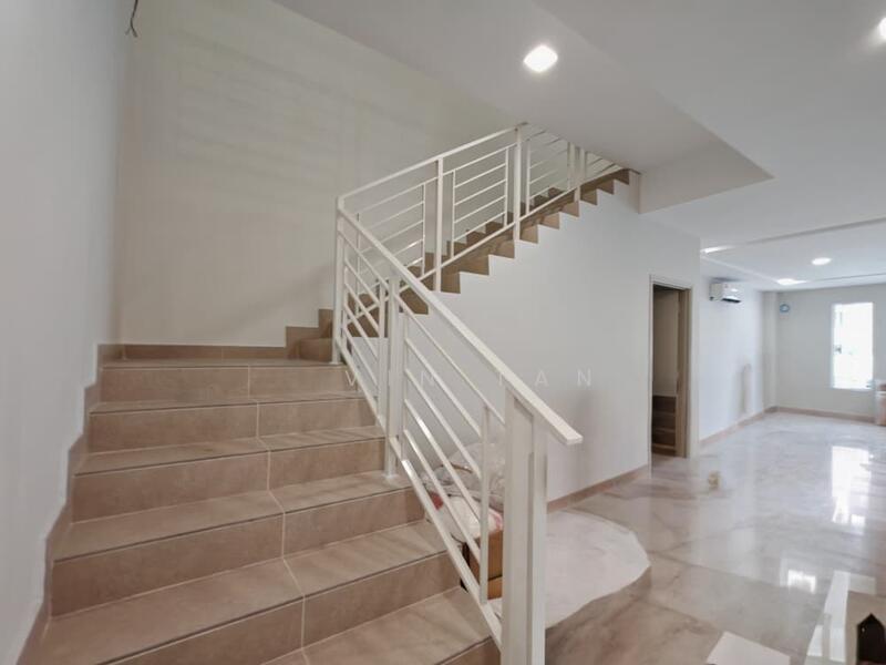 2 Storey Terrace Sri Petaling - 5
