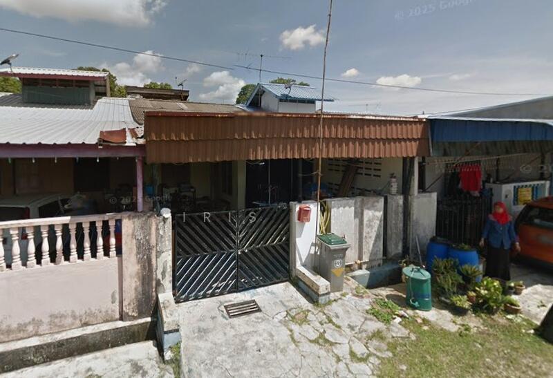 Jalan Gangsa, Kampung Kenangan Dato Onn - 1