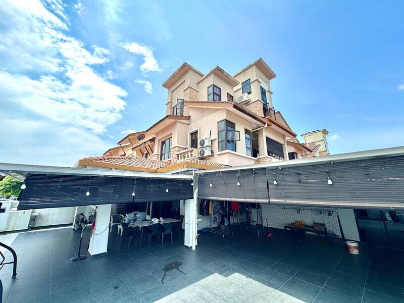 Bandar Nusaputra - 1