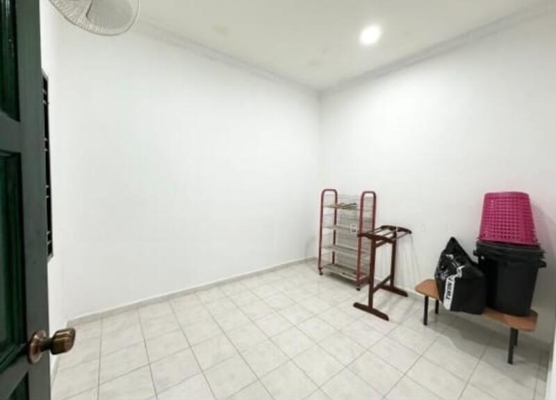 Taman Senai Utama - 5