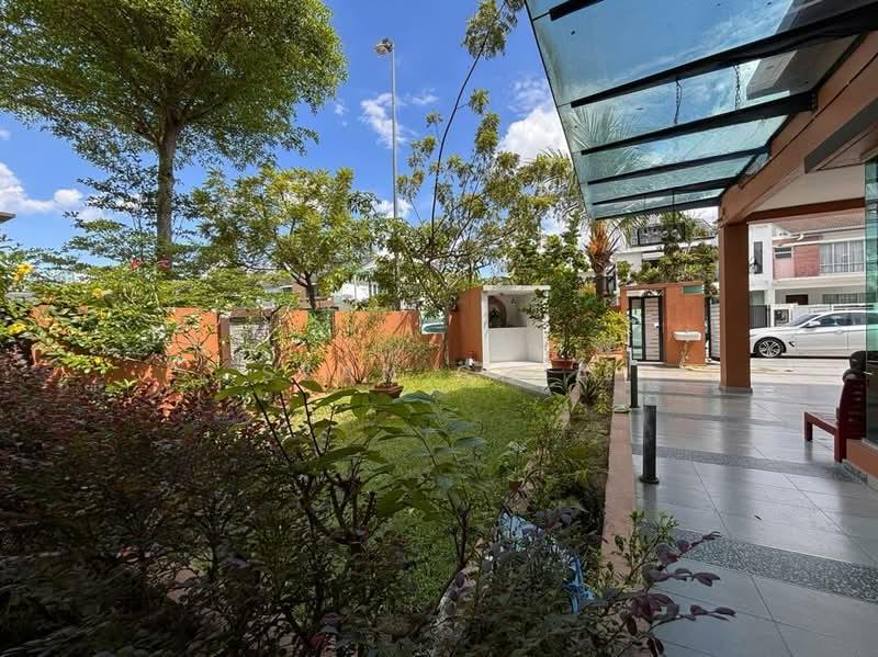 Ambang Botanic 2 - 3