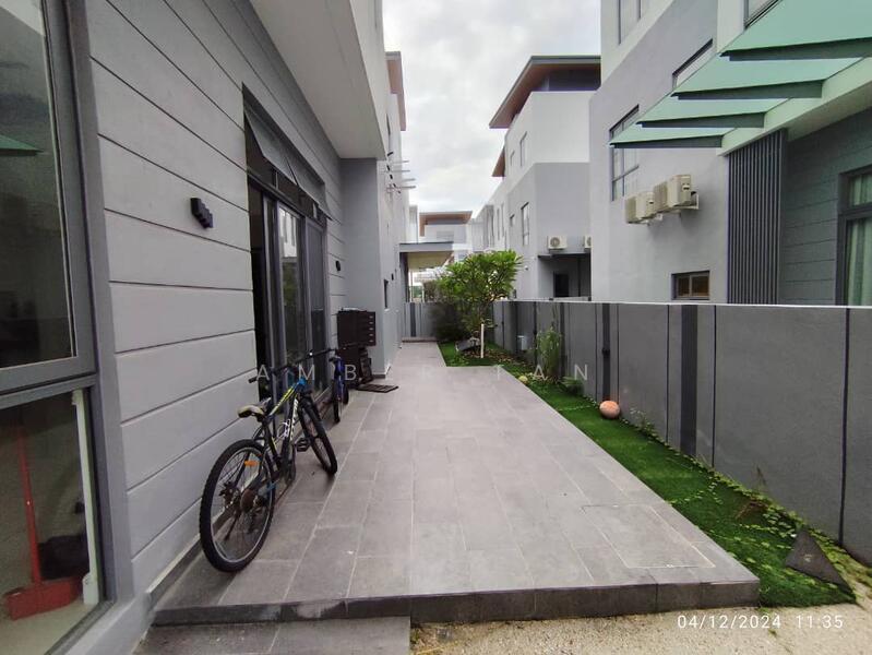 Jalan Anggerik Disa 31 - 2