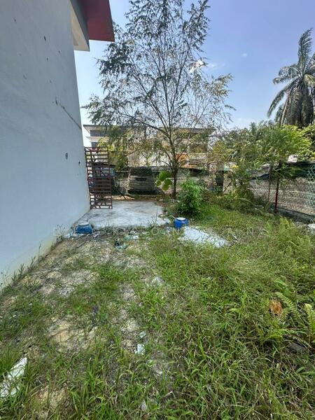 jalan hasta 1 , kawasan perusahaan BT 12 sungai rambai jenjarom - 5