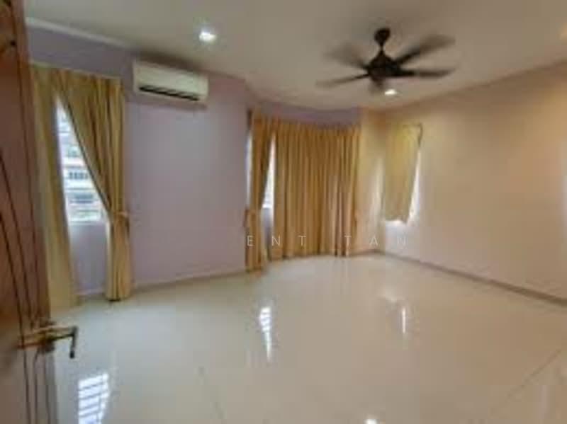Taman Bukit Mewah Kajang Semi D for sale - 2
