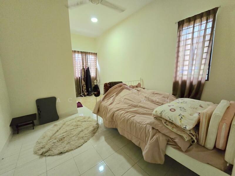 Seri Sungai Long - 5