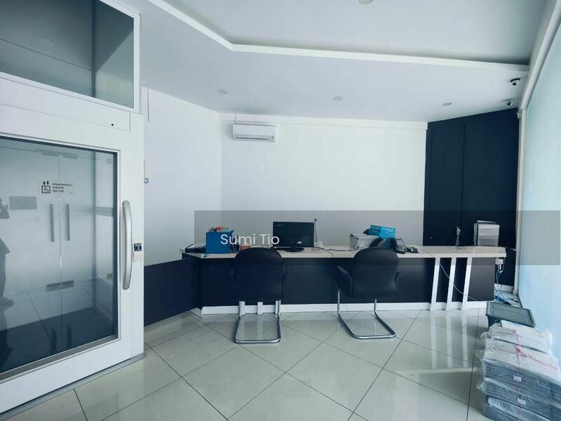 Taman Mount Austin - 4