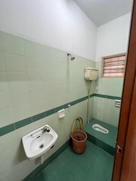 2-storey Terrace House at Taman Sri Sinar - 5