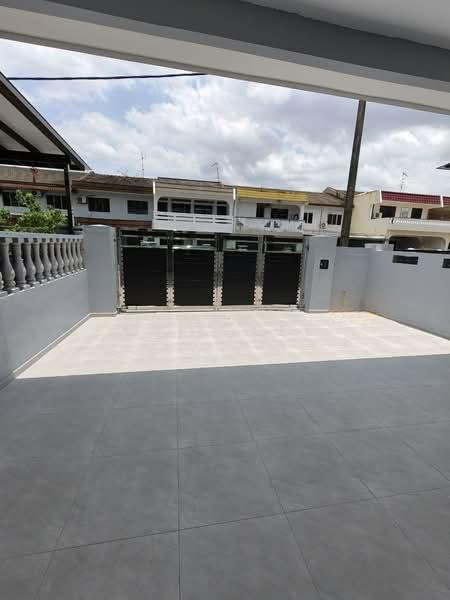 Taman Ungku Tun Aminah - 3