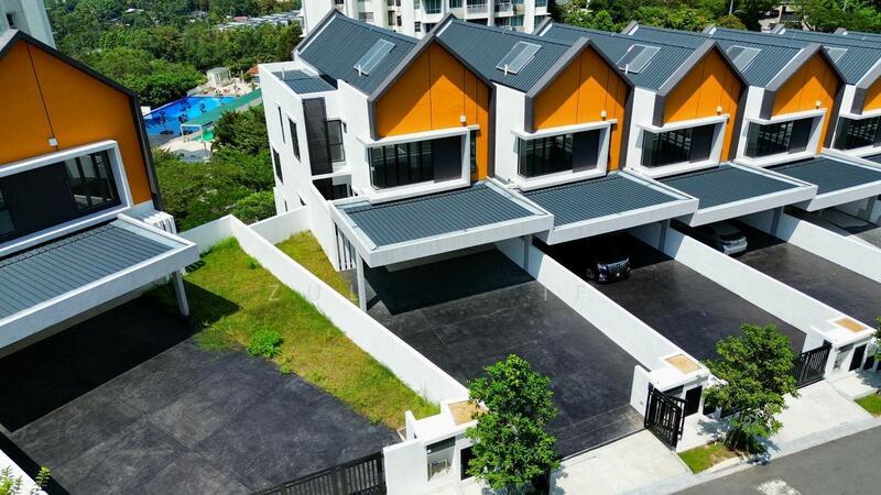 KL East : East 57 - 2