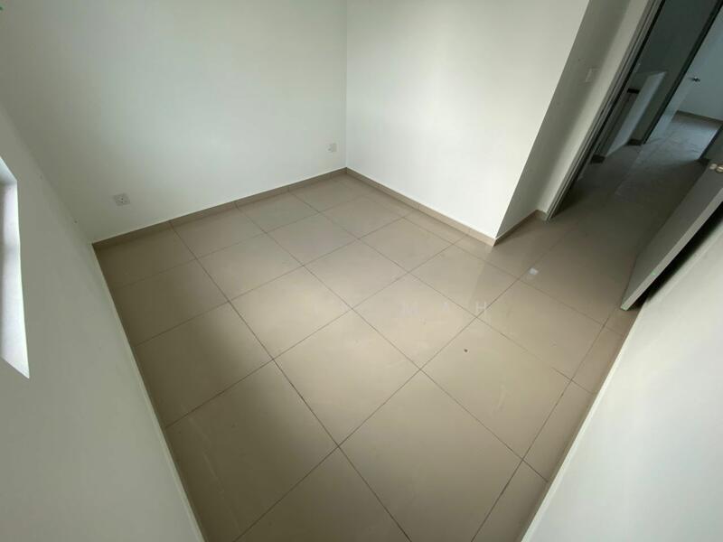 Illaria - 4