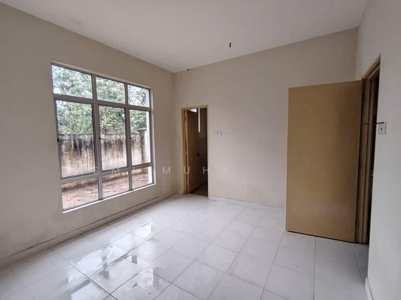 Bandar Tasik Senangin - 3