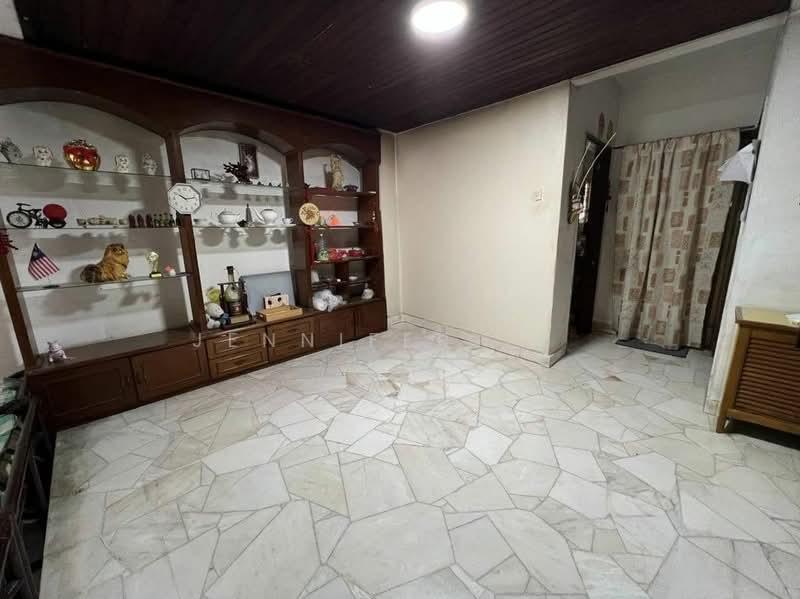 2-storey Terrace House at Taman Bidara - 3