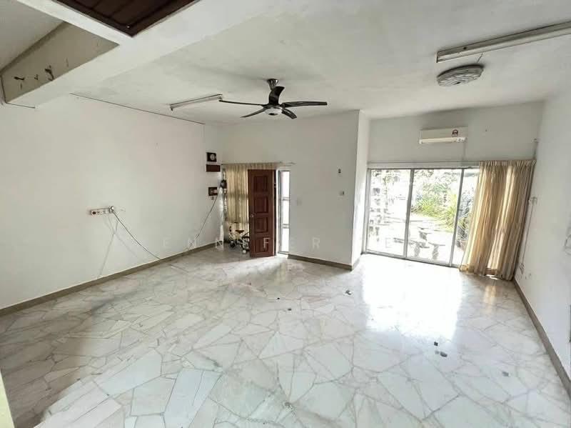 2-storey Terrace House at Taman Bidara - 1