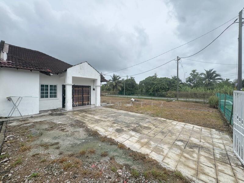 Cornerlot Tanah Luas Taman Desa Mawar Tanjung Karang - 1