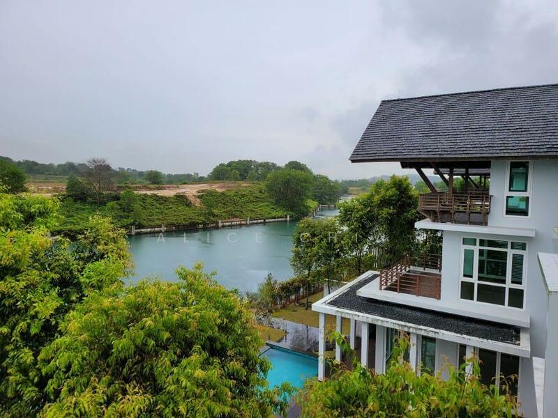 Emerald Bay @ Puteri Harbour - 1