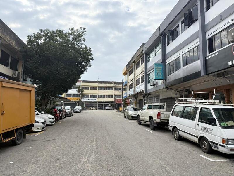 Taman Nusantara 3 Storey Shop Lot - 5