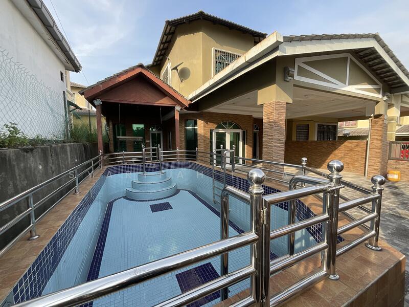 Taman Dahlia (Bandar Baru Salak Tinggi) - 1