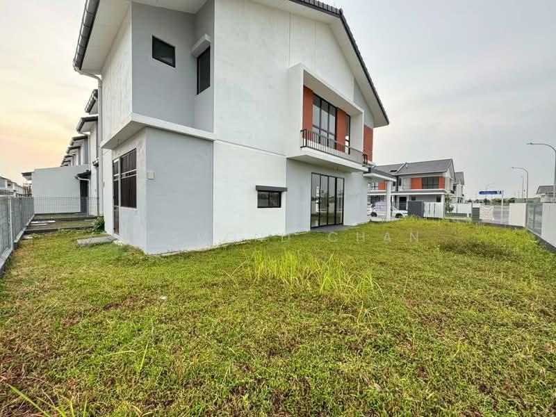 Bandar Bukit Raja : Casira 3 - 3