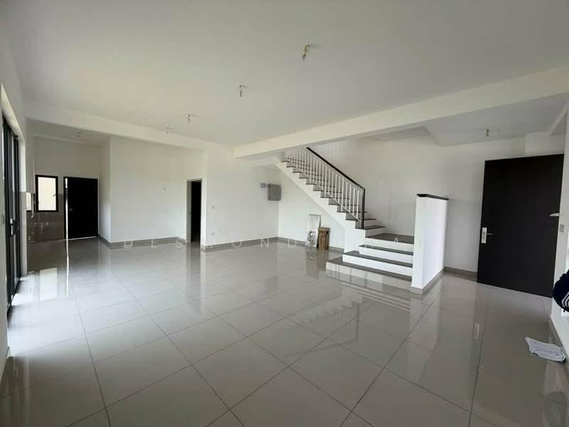 Bandar Bukit Raja : Casira 3 - 5