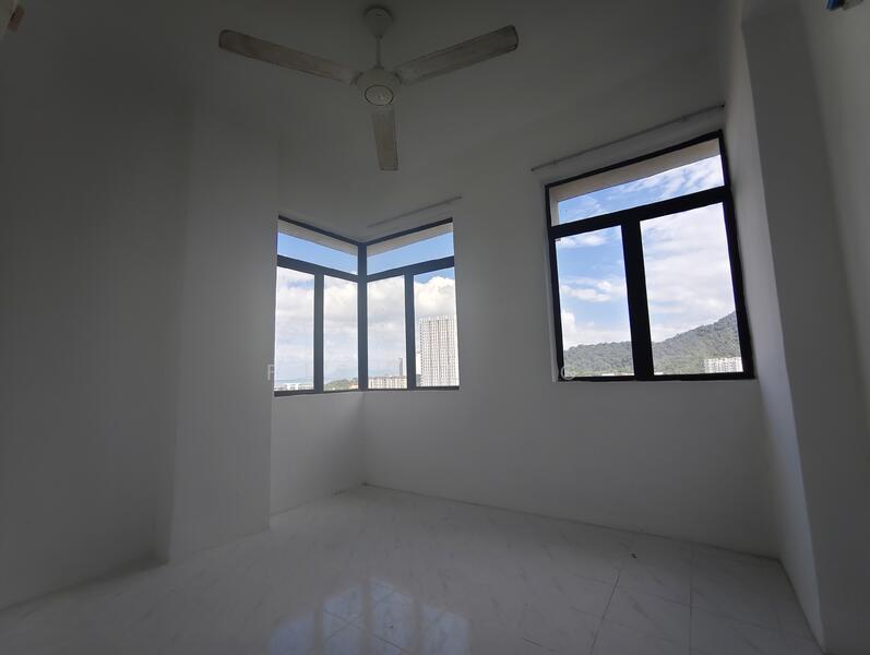 Eden Seaview Condominium - 5