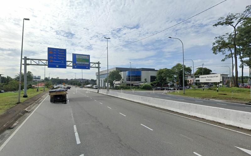 Tampoi Kempas Commercial Land - 1