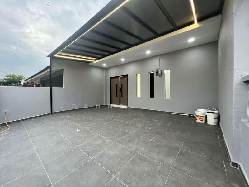 Single Storey Terrace House @12 Jalan Keris 20, Taman Puteri Wangsa, Ulu Tiram, Johor - 2