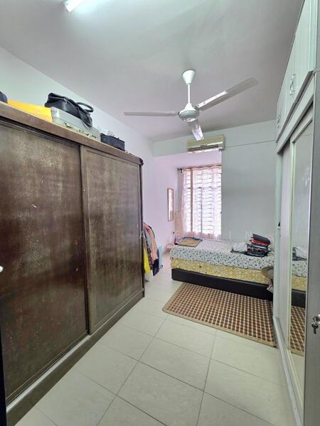 Bangi Avenue - 4