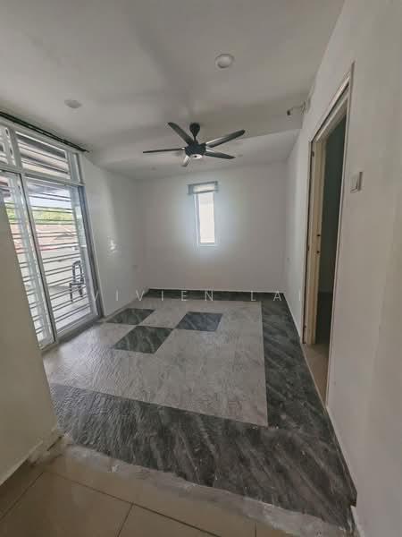 BUKIT INDAH BANDAR NUSAJAYA - 4