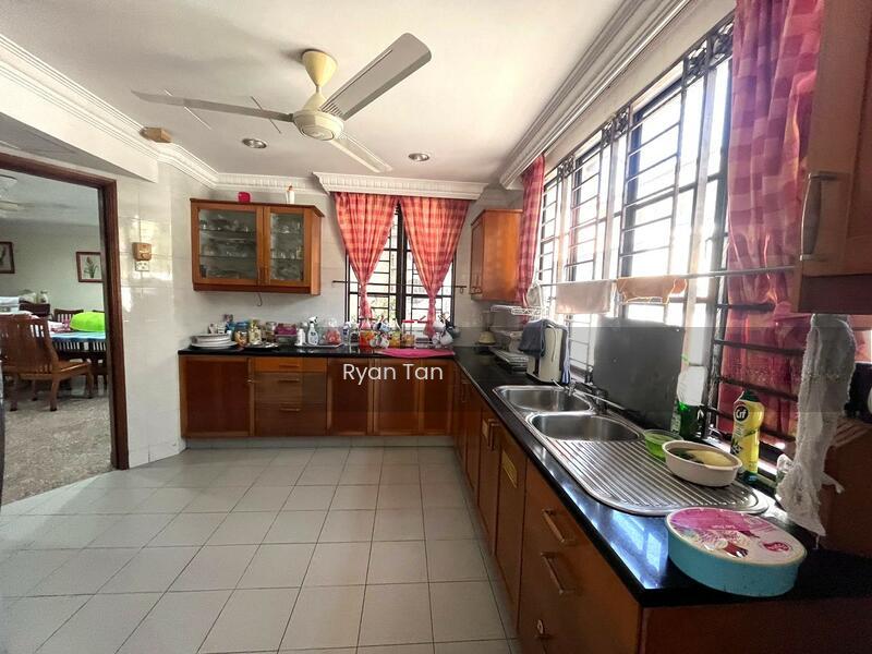 Bangsar Lucky Garden - 3