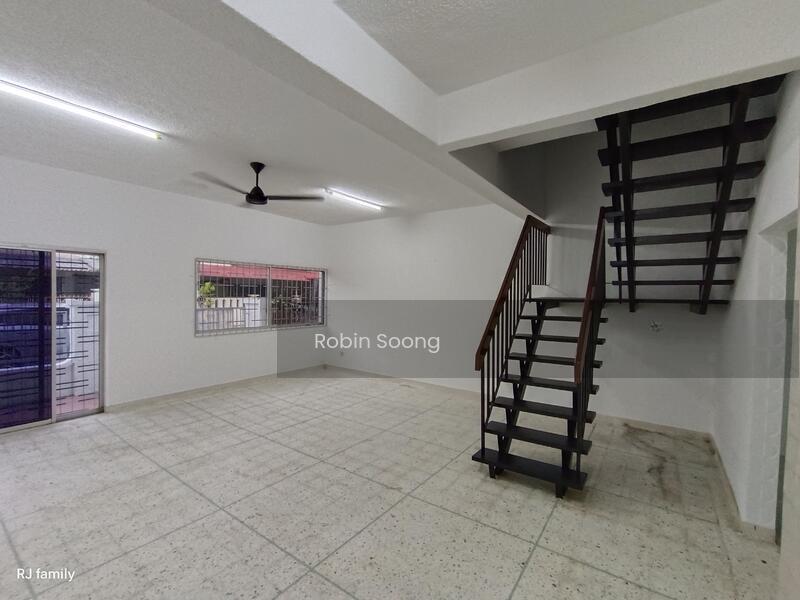 Bendahara/Bukit China - 2 Storey Terrace - 1