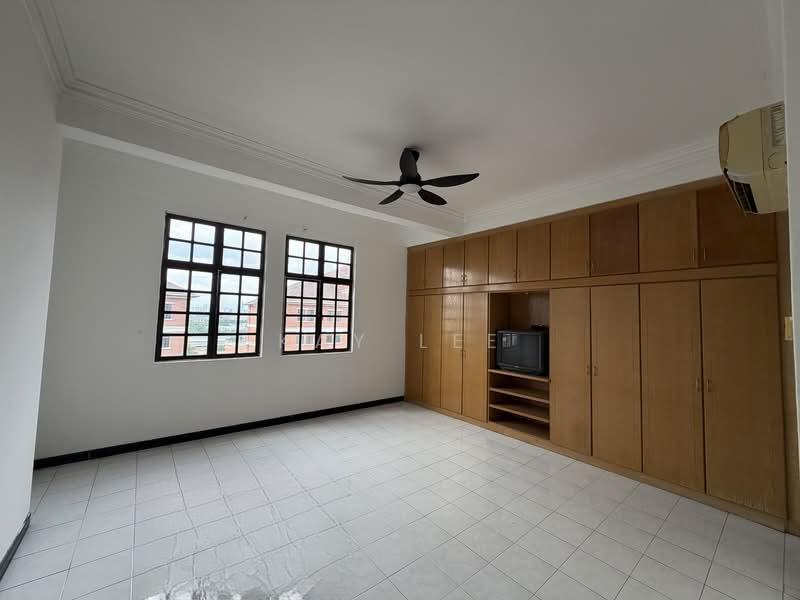 Putra Indah Condominium - 4