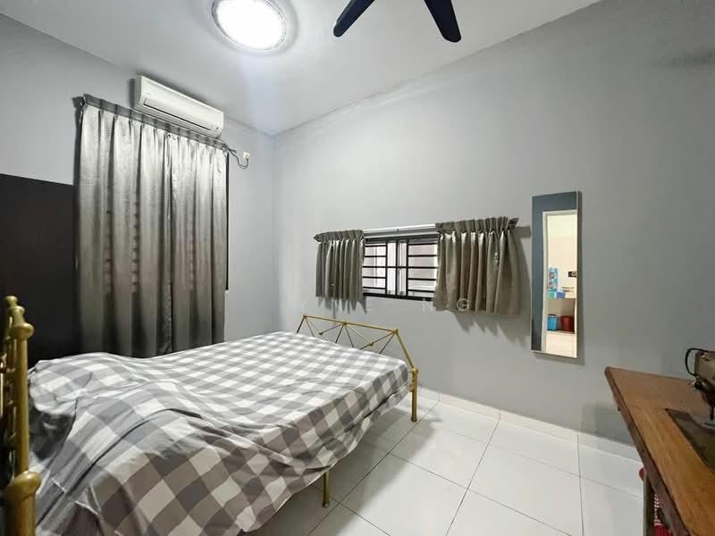 Bukit Indah Corner Lot Unit - 3