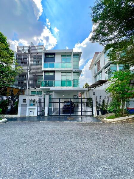 Villa Laman Cahaya - 1