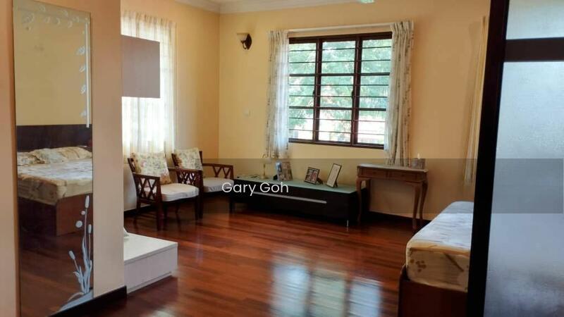 Bungalow at Ara Damansara - 3