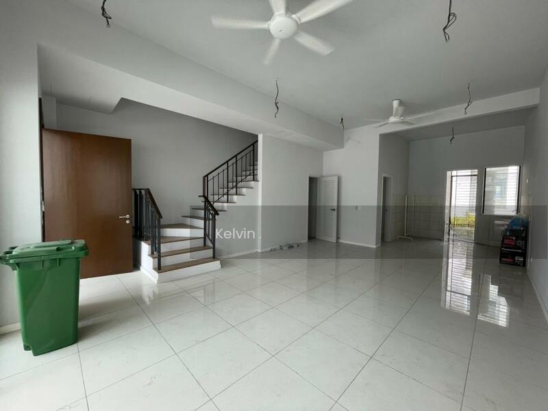 2 Sty Teres Taman Sari Dahlia Brdb Kota Emerald Bandar Country Homes Anggun Rawang - 5