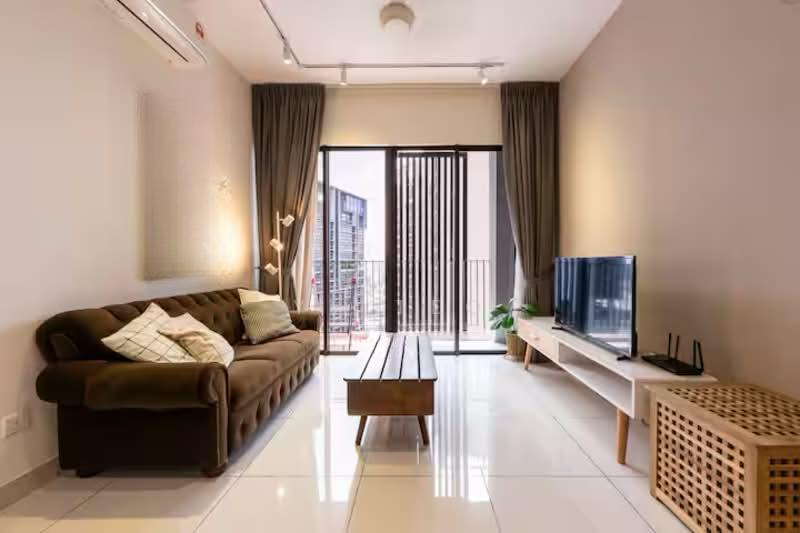 Aura Residence - 3