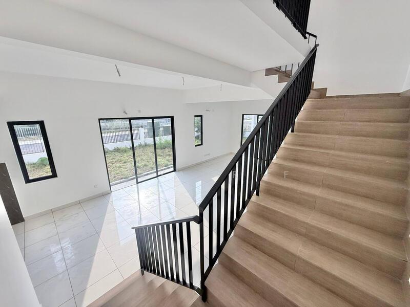 LENA RESIDENCE - 3