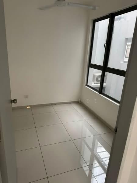 Kenwingston Platz - 4