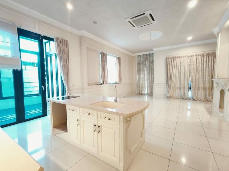 Garden Villas, Bukit Indah - 3