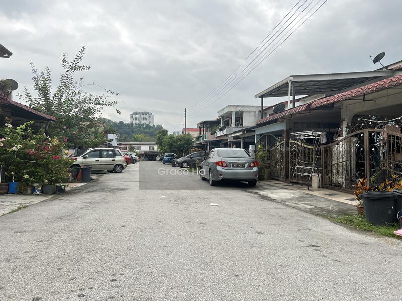 Taman Zamrud - 4