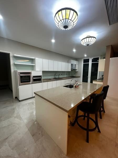 8 Gurney (The Shore Condominium) - 3