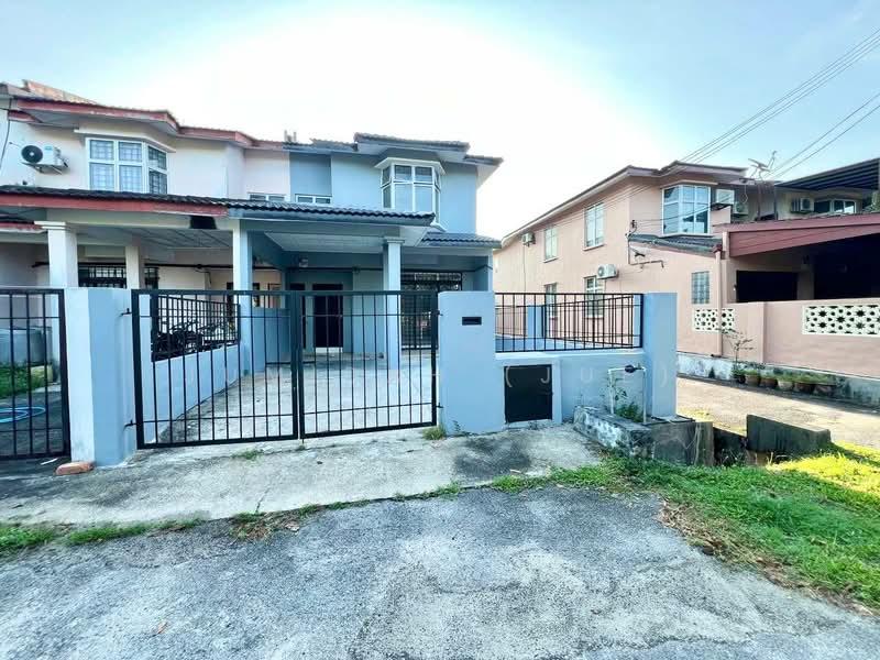 Taman Dahlia (Bandar Baru Salak Tinggi) - 1